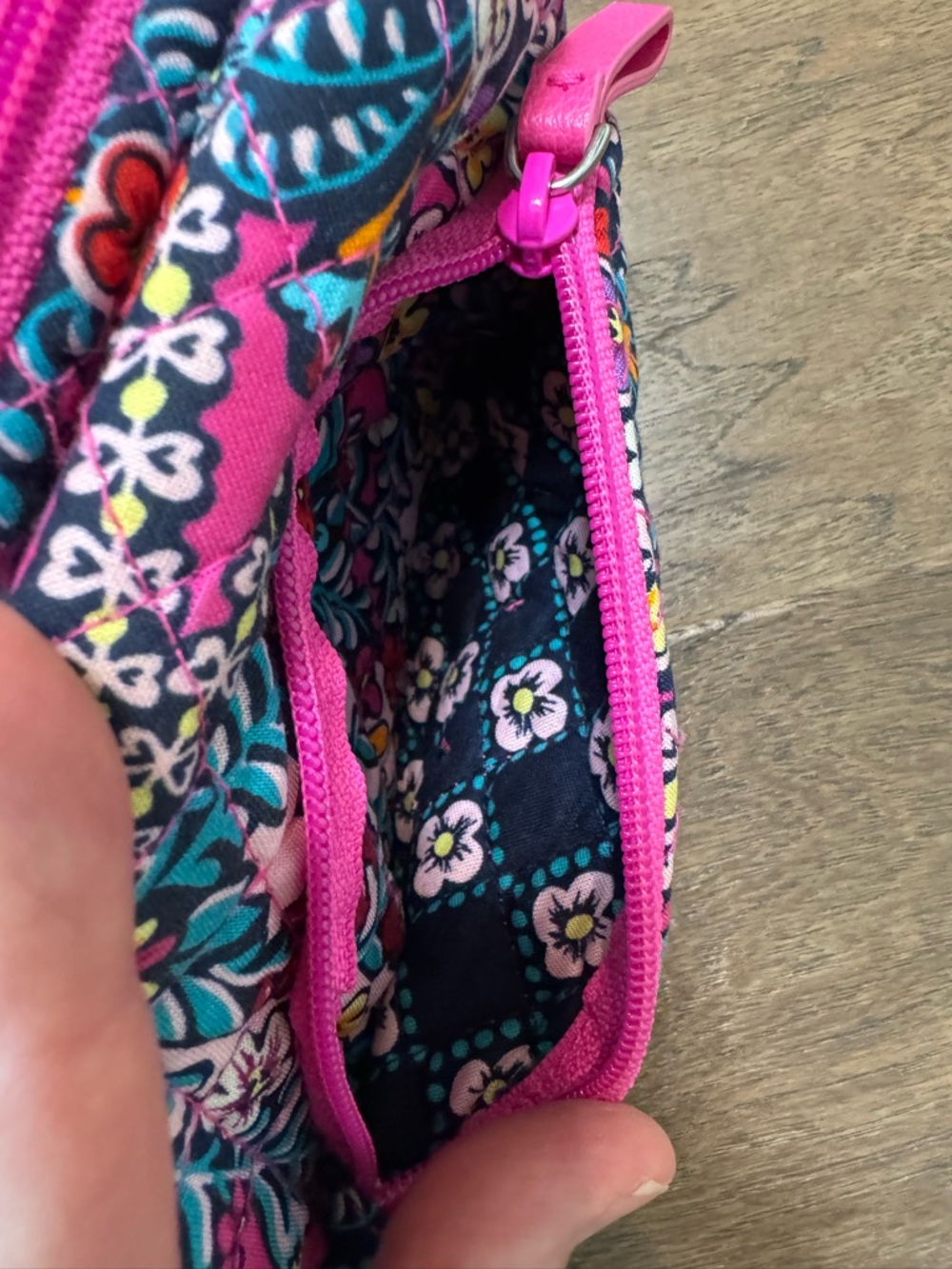 Vera Bradley Pink Floral “Kaleidoscope” Quilted Cosmetic Bag - Picture 5 of 8